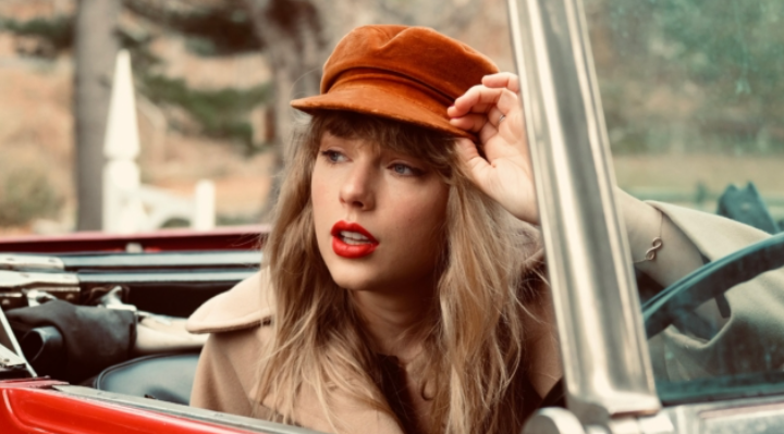 Red%28Taylors+Version%29+Continues+to+Break+Records